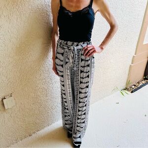Lucy Love Black and White Patterned Fabric Wide Leg Pant